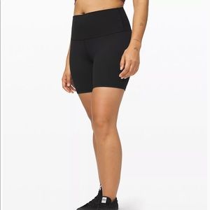 Lululemon 6” Align biker shorts in black